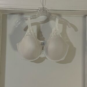 Bali One Smooth U Comfort Stretch Lace Underwire Bra White 40DD